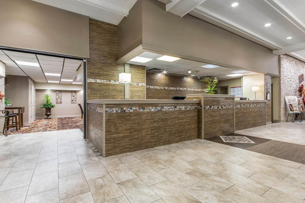 Radisson Hotel Louisville North เจฟเฟอร์สันวิลล์ ภายนอก รูปภาพ